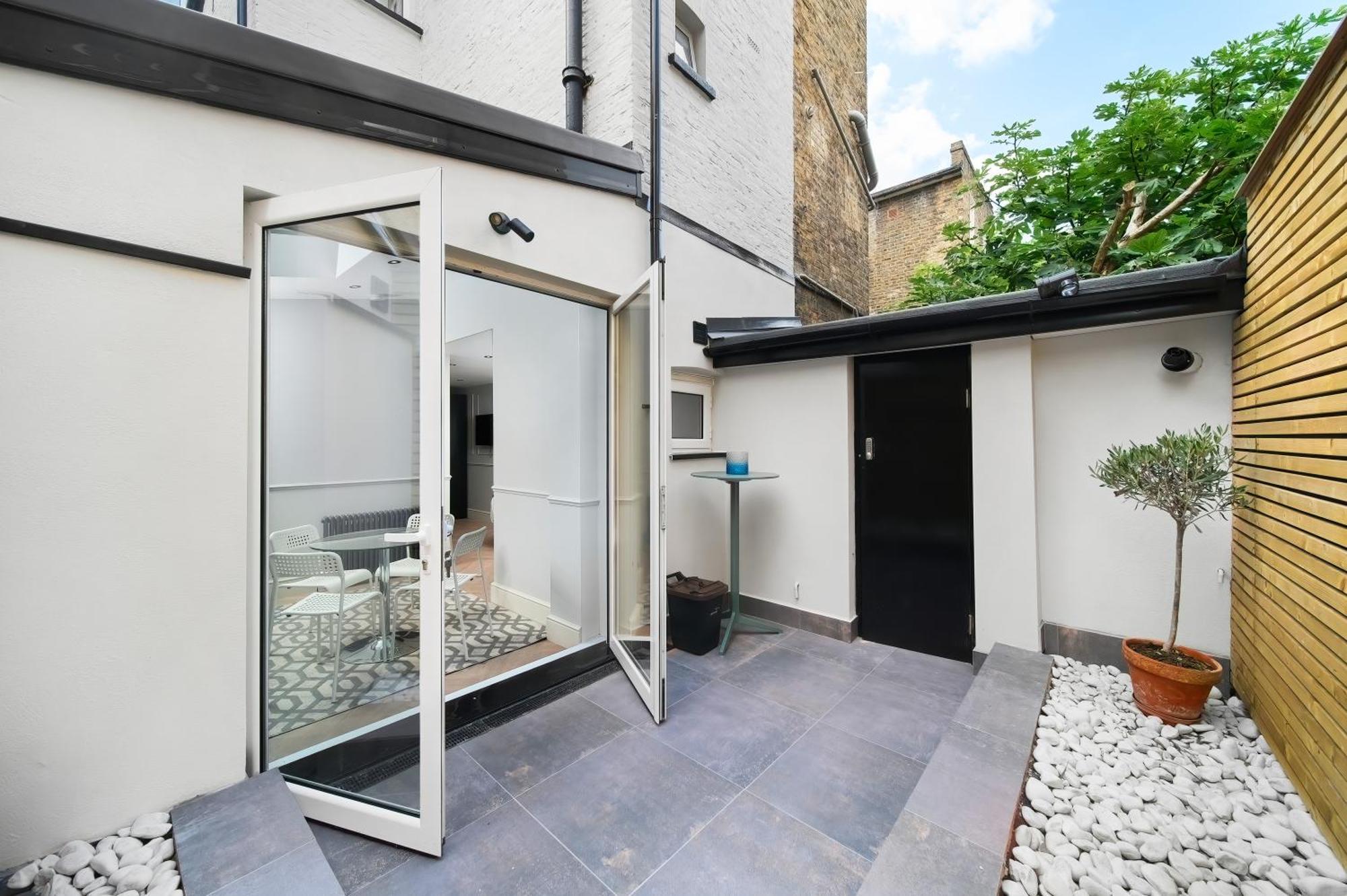 Nine Elms Modern Studio Apartments Londra Dış mekan fotoğraf