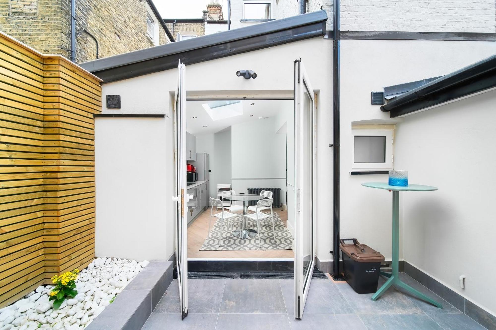 Nine Elms Modern Studio Apartments Londra Dış mekan fotoğraf